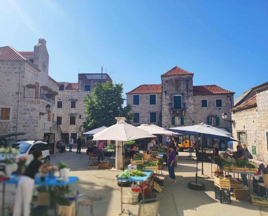 Appartamento Stone House Lovric Kaštela Esterno foto